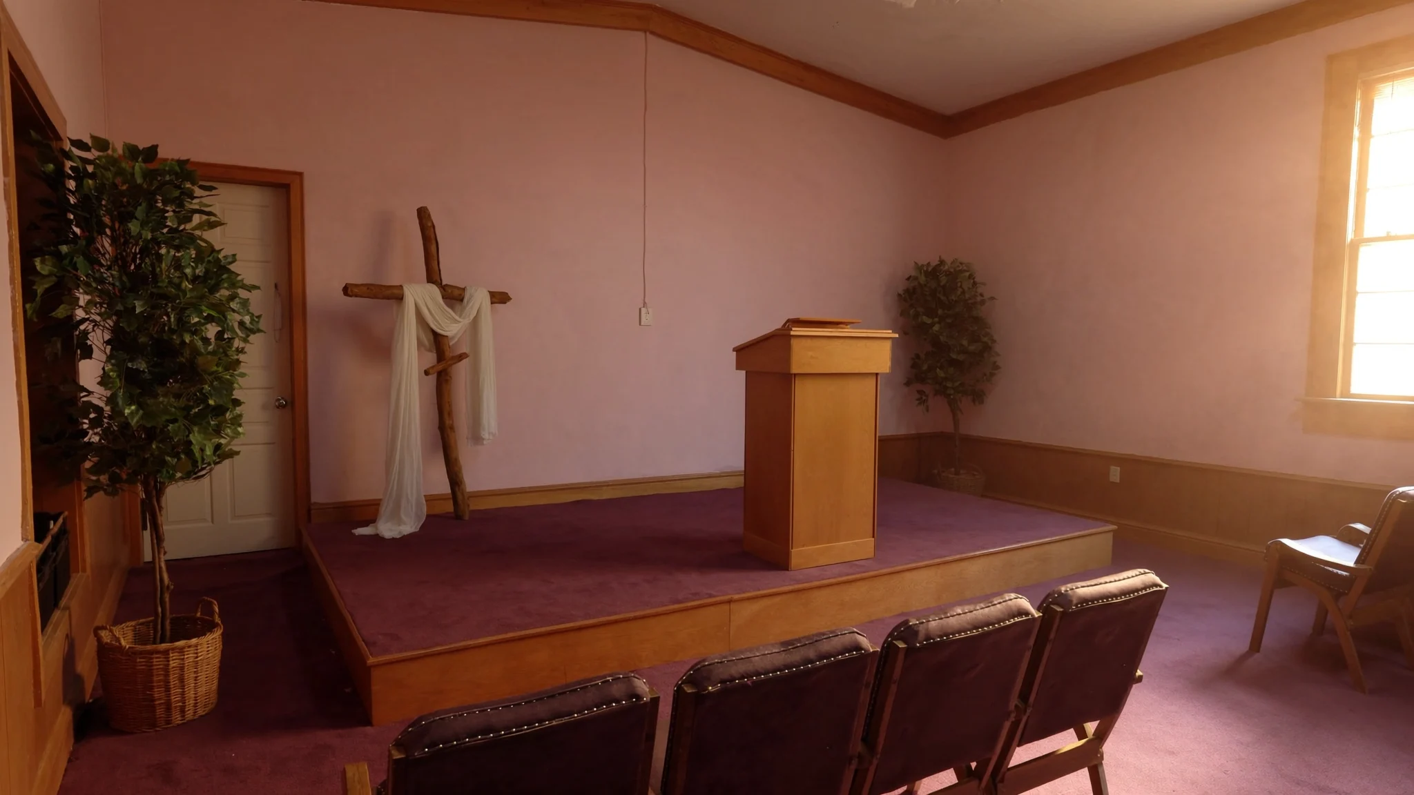 The Mt. Carmel sanctuary, quiet before the service